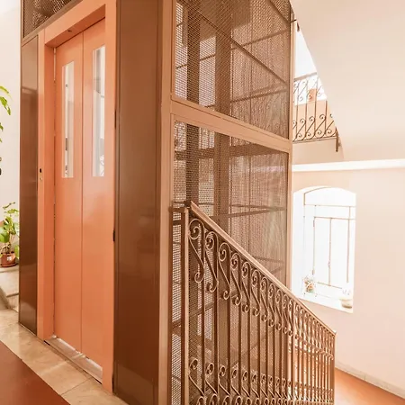 Casa Vaticana Spacious 3br By St Peters